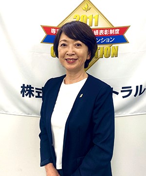 ⻘⼭ 麻希